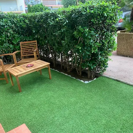 Location 2 Pieces Front De Mer Avec Piscine *